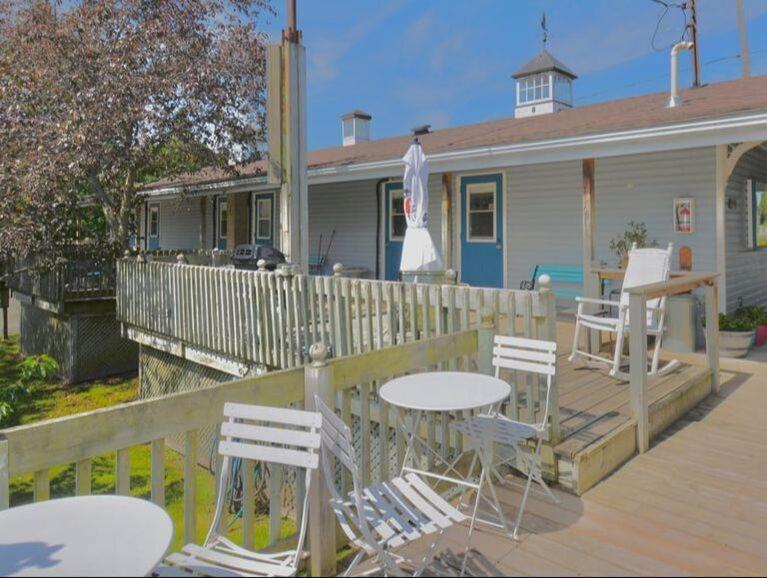 Dewar'S Inn And Cottages Prescott Exterior foto